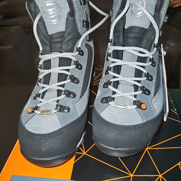 CRISPI GORE-TEX Womans Gray and Black Waterproof Boots BRAND NEW - Picture 3 of 13